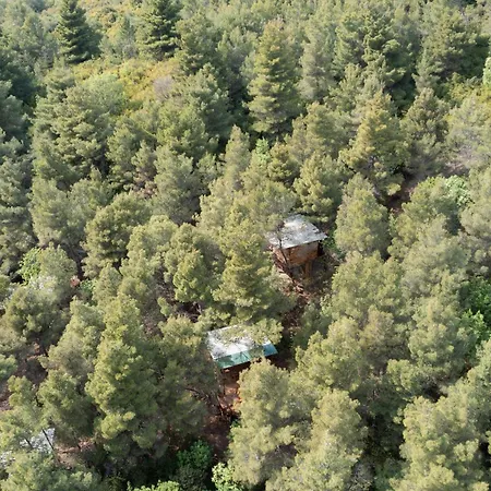 度假居 Treehouses Glamping Robinson Ljubač